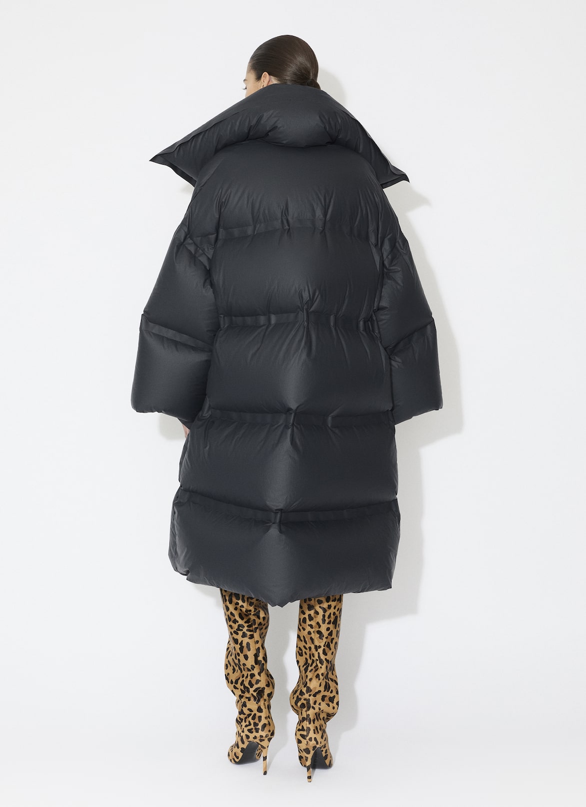 TECHNICAL TAFFETA PUFFER JACKET ALAÏA BLACK TECHNICAL TAFFETA PUFFER JACKET